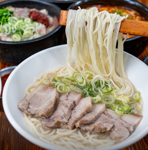 제주한라국수가 중문아침식사 국수집으로 연결되는 구조