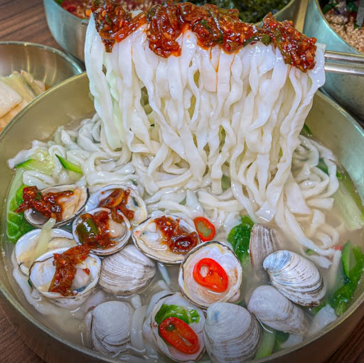 부자면 본점 - 동성로의 인기 국수 맛집, 언제나 정성을 다하는 가게