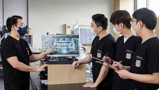 천안 임플란트 전문 치과, 불당본점 서울비디치과의원에서 편안한 치과 환경에서 치료를 받으세요